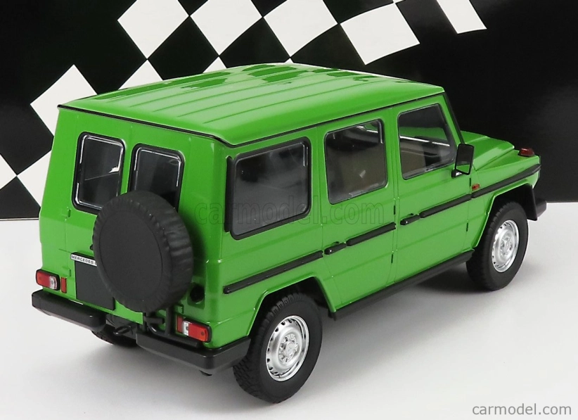 Minichamps Mercedes benz G-class Long (w460) 1980 1:18 Světle Zelená