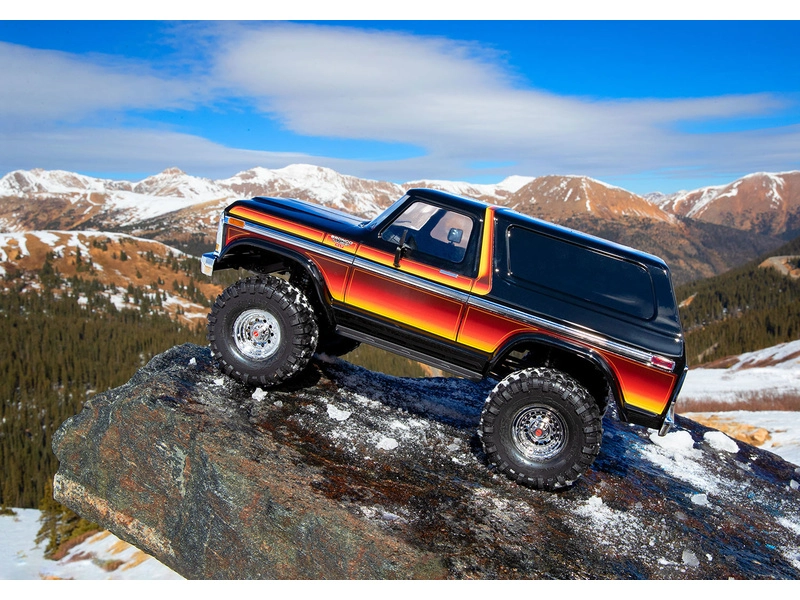 RC auto Traxxas TRX-4 Ford Bronco 1979 1:10 RTR Sunset
