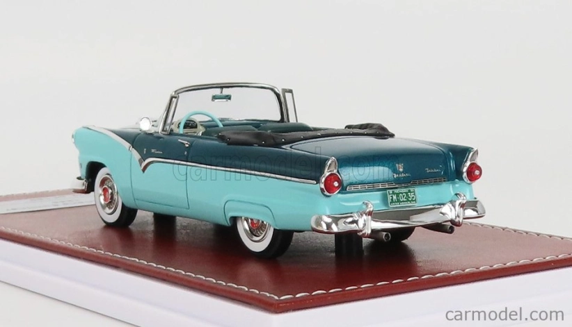 Great-iconic-models Ford USA Fairlane Sunliner Cabriolet 1955 1:43, tyrkysová