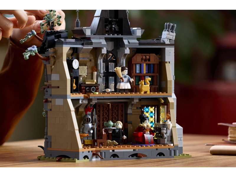 LEGO Icons - Sídlo starostky