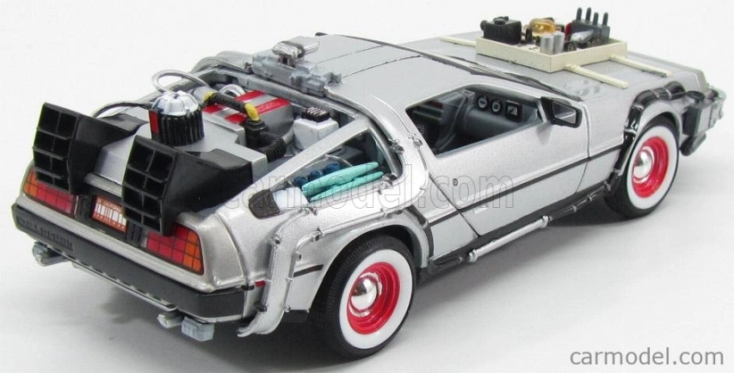 Welly De lorean Set 3 X Time Machine - Back To The Future 1 - 2 - 3 - Ritorno Al Futuro 1 - 2 - 3 1:24 Silver