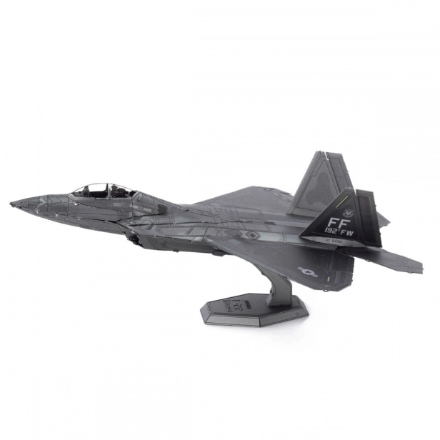 Oceľová stavebnica F-22 Raptor