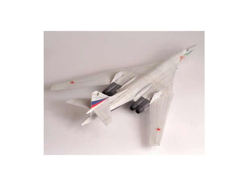 Zvezda Tupolev Tu-160 (1:144)