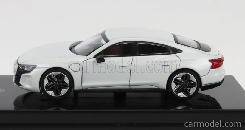 Paragon-models Audi Gt Rs E-tron Lhd 2021 1:64 Ibis White