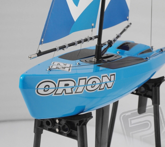 RC plachetnica Orion