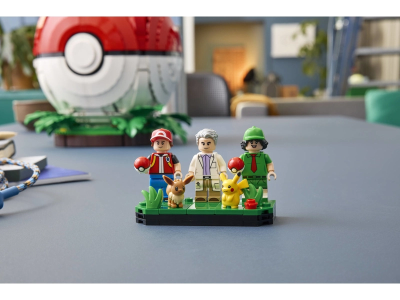 LEGO Pokémon - Poké Ball s ikonickými okamihmi Trénerov