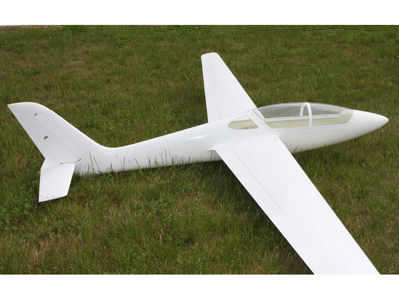 RC letadlo Tomahawk Fox 3.5m FRP ARF, bílá