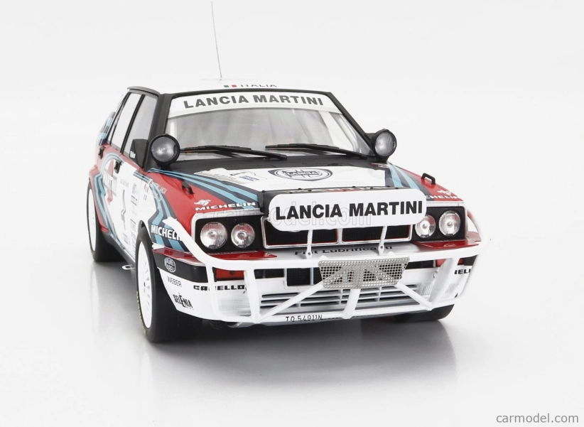 Ixo-models Lancia Delta Integrale 16v Martini (night Version) N 4 Rally Safari 1990 Alessandro Fiorio - Luigi Pirollo 1:18 Bílá Modrá Červená