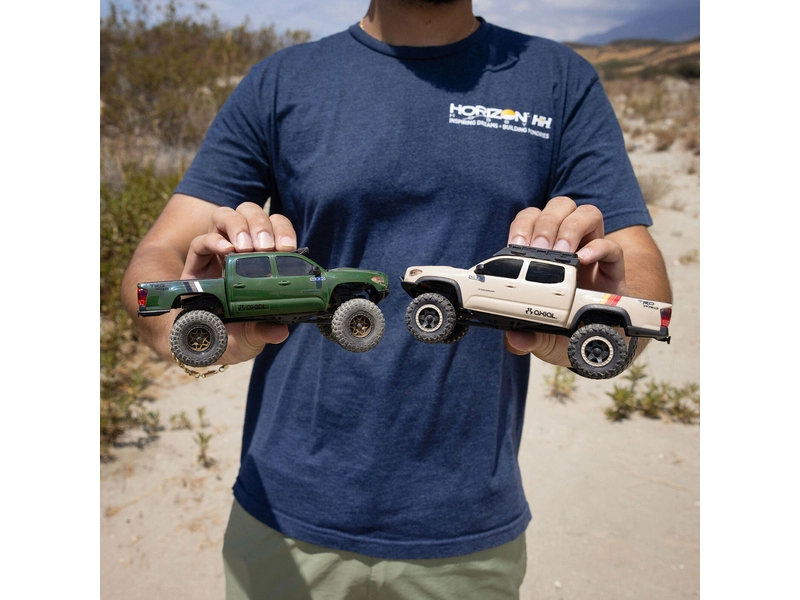 Axial SCX30 Toyota Tacoma TRD Pro Extreme 1:30 4WD RTR pískový