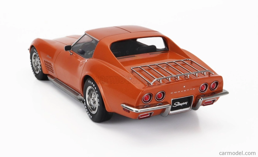Chevrolet Corvette C3 1972 v mierke Kk - s odnímateľnou strechou 1:18 oranžová