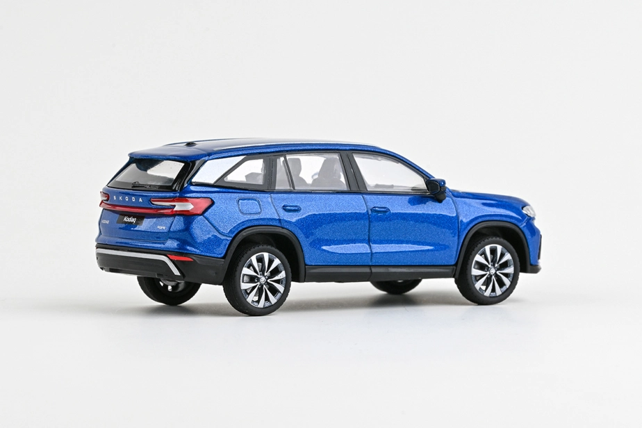 Abrex Škoda Kodiaq II (2023) 1:43 - Modrá Race Metalíza