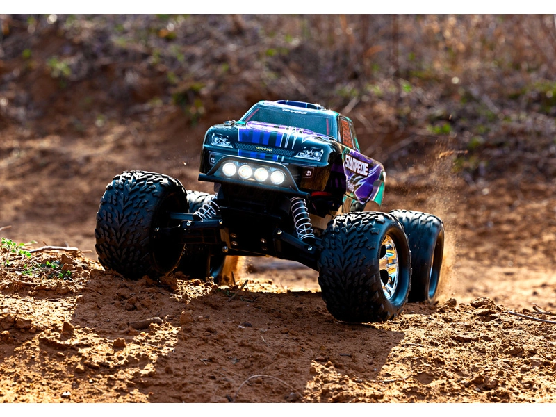 RC auto Traxxas Stampede 1:10 RTR s LED osvětlením, oranžová