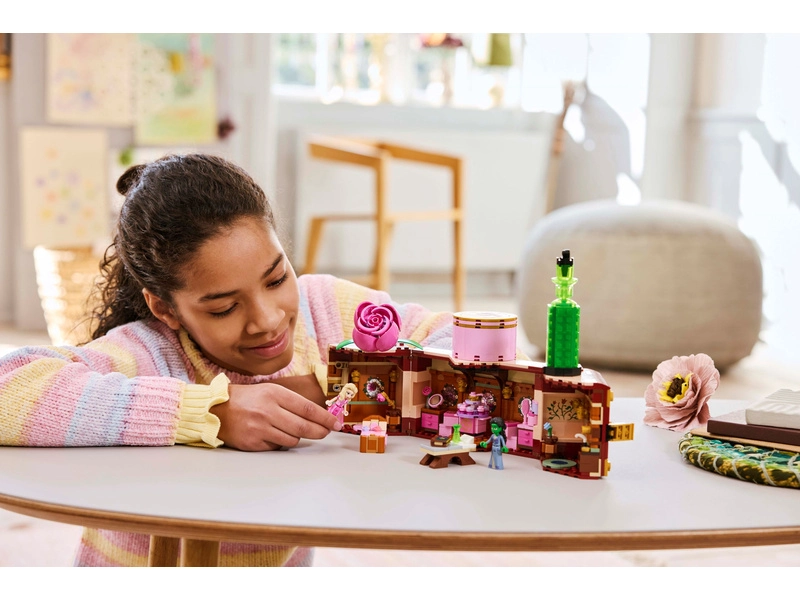 LEGO Wicked - Študentská kolej Glindy a Elphaby