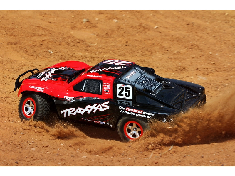 RC auto Traxxas Slash 1:10 RTR, Mark Jenkins