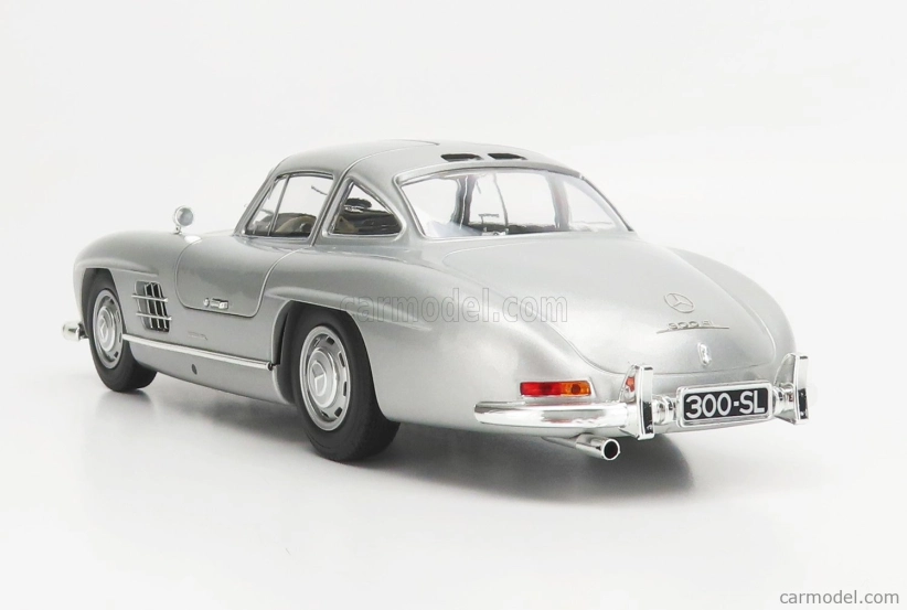 Minichamps Mercedes benz 300sl Coupe Gullwing (w198) 1955 1:18 Silver