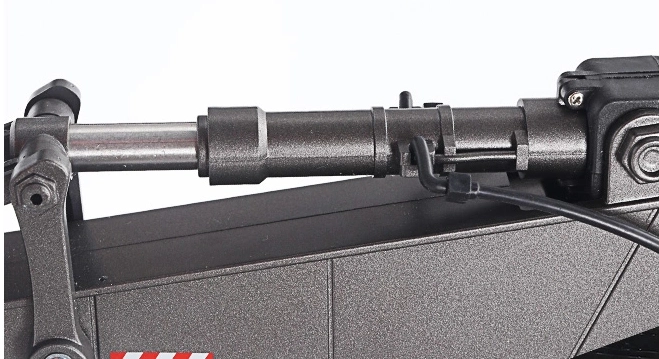 RC pásový bager HN593 s kovovou lyžicou, 1:14