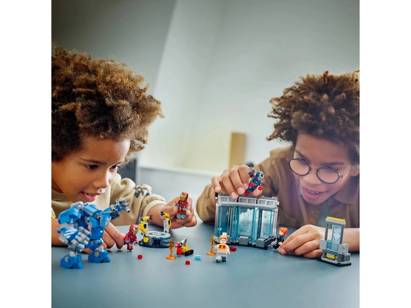 LEGO Marvel - Iron Man a jeho laboratórium: zbrojnica