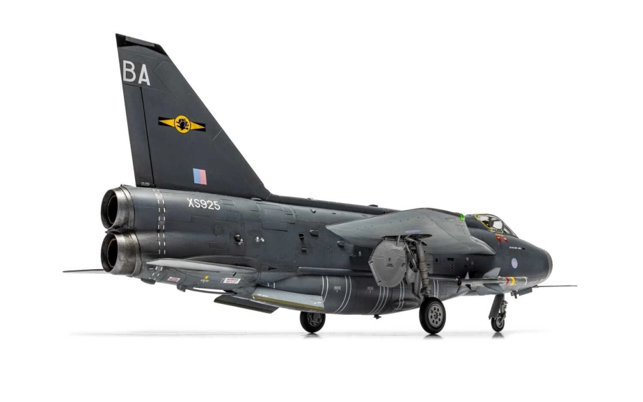 Classic Kit lietadlo A09178A - English Electric Lightning F.6 (1:48)