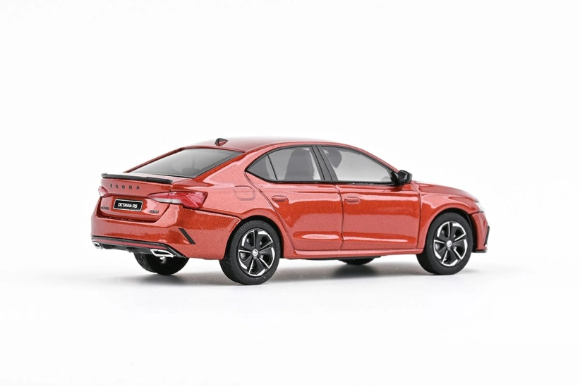 Abrex Škoda Octavia IV RS (2020) 1:43 - červená cinnamon metalíza