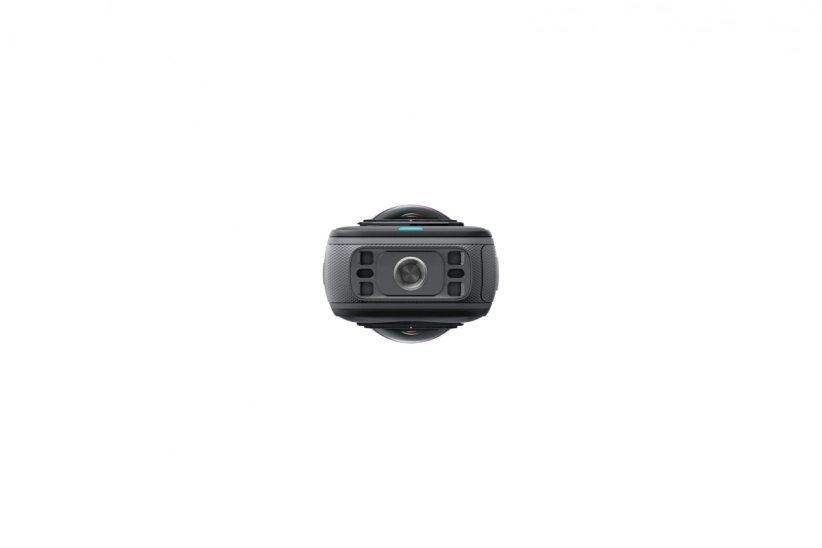 Insta360 X5
