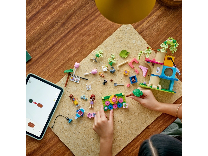 LEGO Friends - Mačacia narodeninová párty a domček na strome