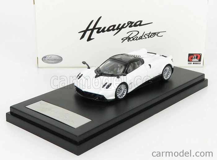 Lcd-model Pagani Huayra Roadster 2018 1:64 Bílá