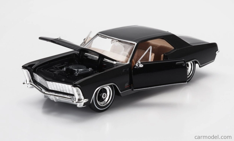 Maisto Buick Riviera 1965 1:26 Black