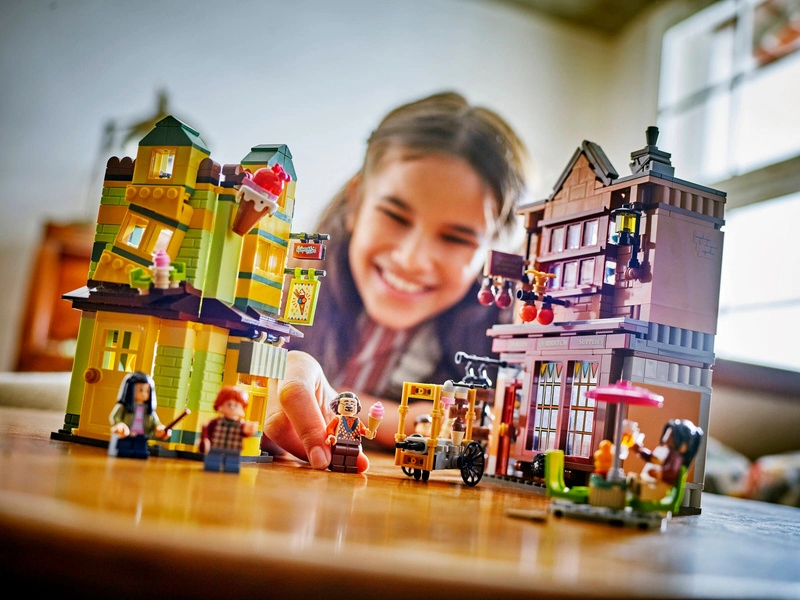 LEGO Harry Potter - Prvotriedne vybavenie na Quidditch a zmrzlinu