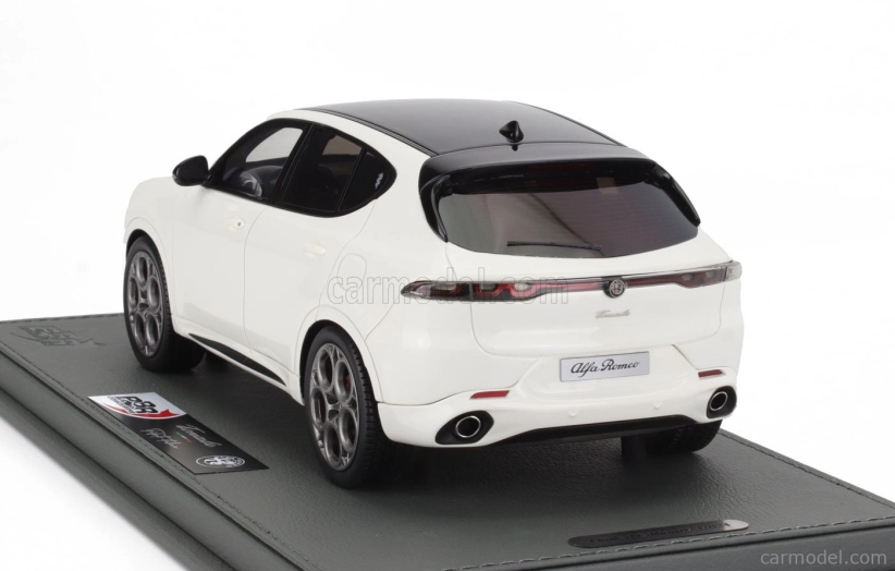 Bbr-models Alfa romeo Tonale Tributo Black Roof 2023 - Con Vetrina - S vitrínou 1:18 Bianco Alfa - White Black