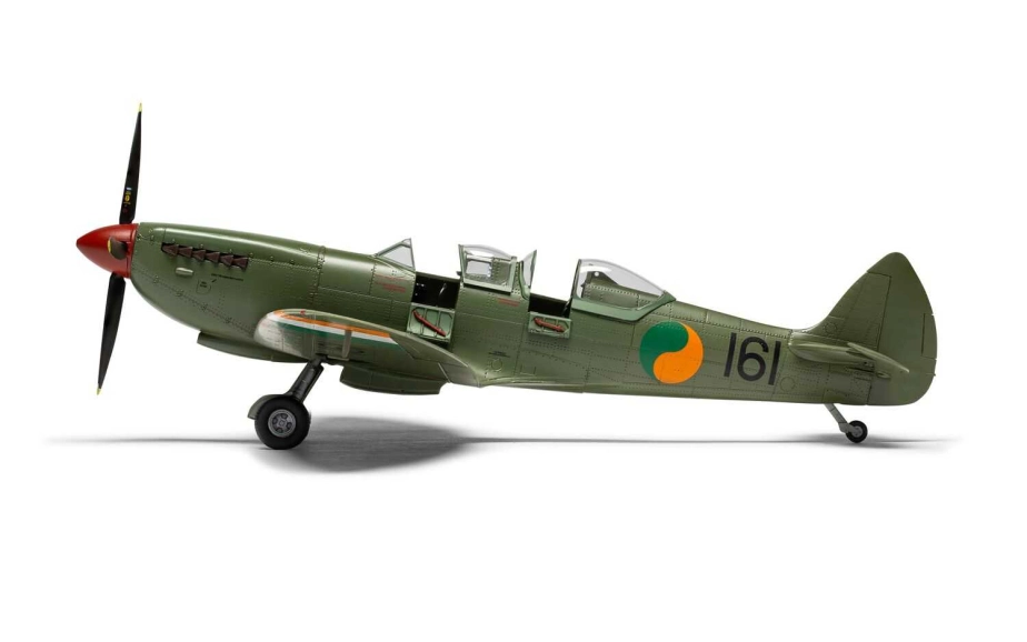 Classic Kit letadlo A05143 - Supermarine Spitfire Tr.9 (1:48)