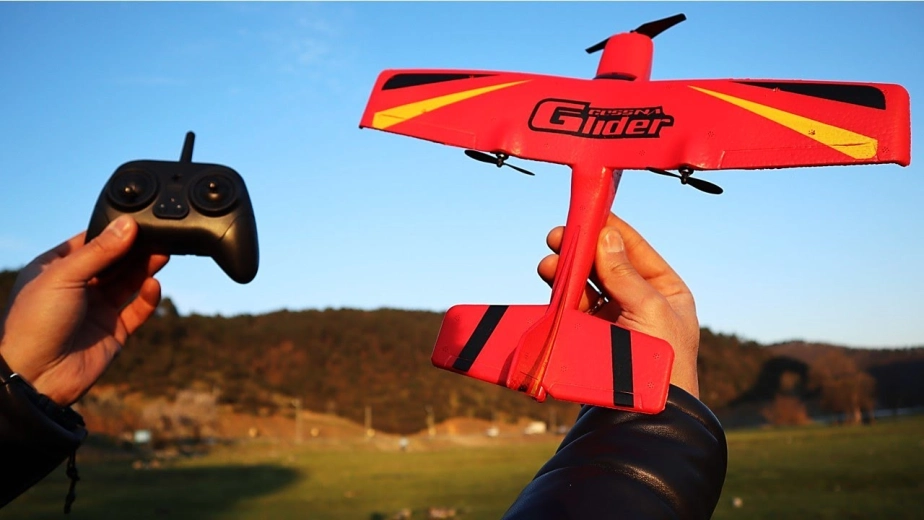 RC letadlo S50