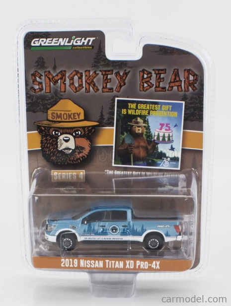 Greenlight Nissan Titan Xd Pro-x4 Pick-up 2019 - Smokey Bear 1:64 Světle Modrá