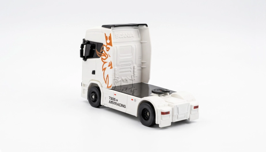 RC licencovaná Scania 730 S s návesom, GYRO, driftovacia, proporcionálny pohon 4x4, 1:64 RTR, biela