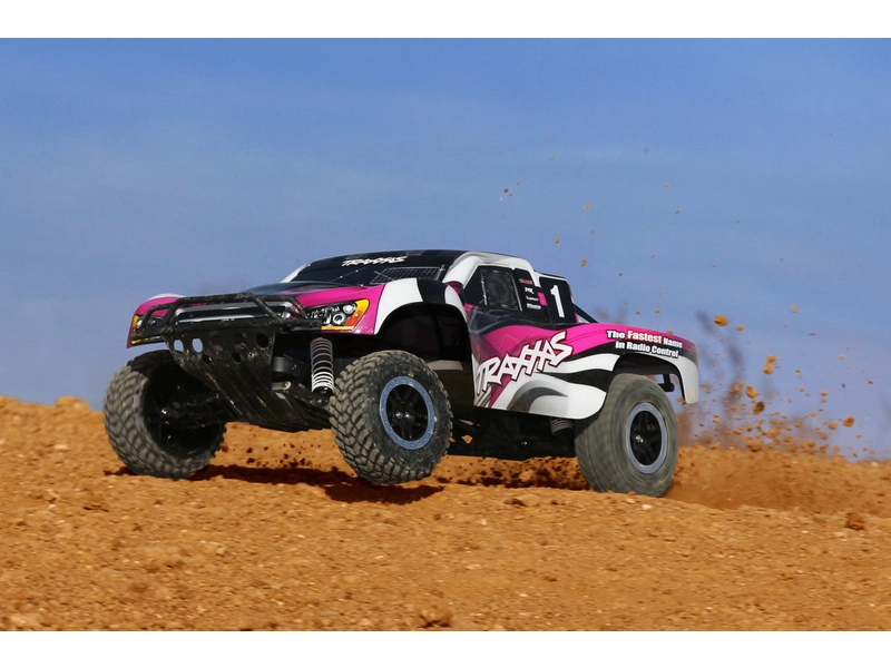 RC auto Traxxas Slash 1:10 RTR, Mark Jenkins