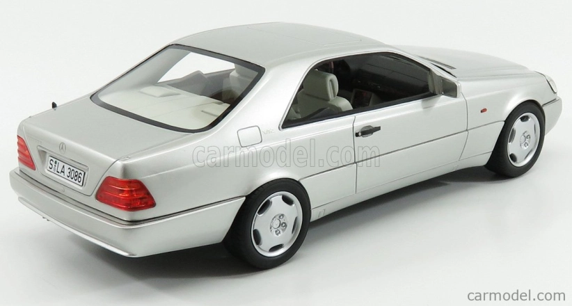 Kultové modely Mercedes benz S-class 600sec Coupe (c140) 1992 1:18 Strieborný