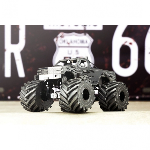 Oceľová stavebnica Monster Truck