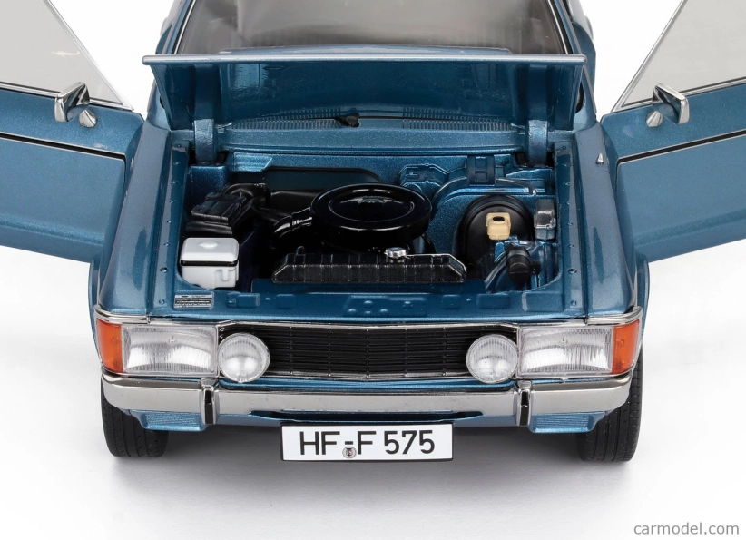Touring modelcars Ford england Granada Consul 2.3l V6 Gt Coupe Ii Series 1975 1:18 Light Blue Met