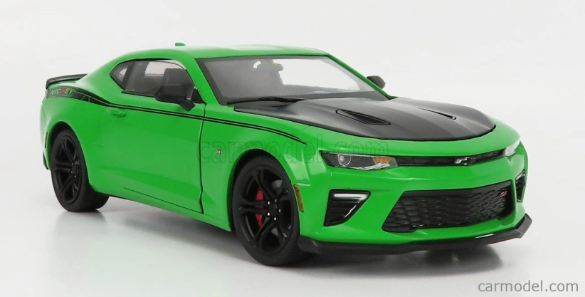 Autoworld Chevrolet Camaro Ss 1le Nickey Coupe 2017 1:18 Zelená čierna