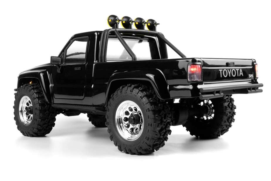 Venture18 Flux 1985 Toyota Hilux SR5 - čierna