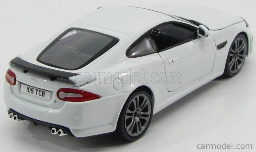 Bburago Plus Jaguar XKR-S 1:24 biela