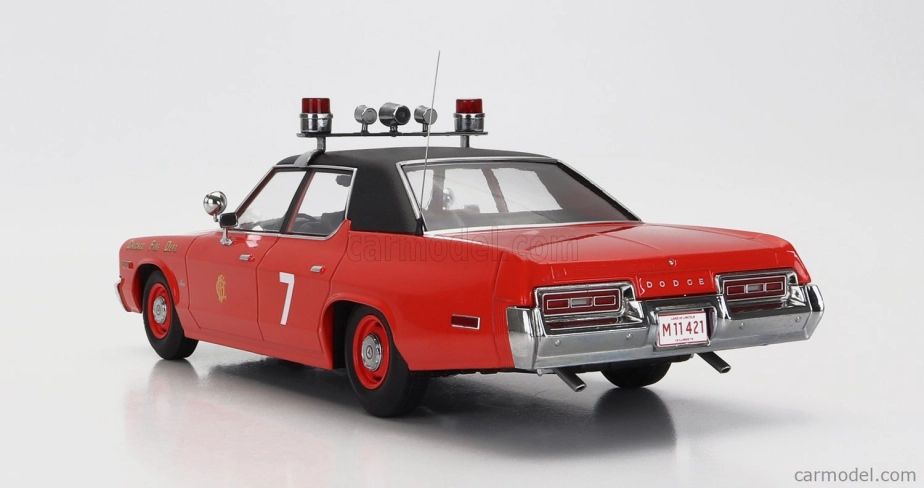 Kk-scale Dodge Monaco N 7 Chicago Fire Engine Department 1974 1:18 Červená Černá