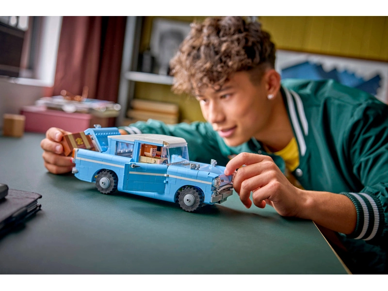 LEGO Harry Potter - Kouzelné létající auto Ford Anglia™