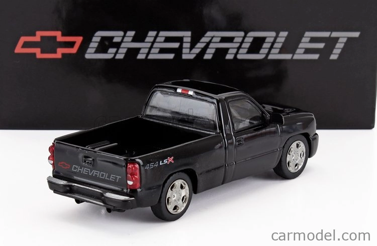 Paragon-models Chevrolet Silverado Single Cab Pick-up 454 Lsx Lhd 2006 1:64 čierna