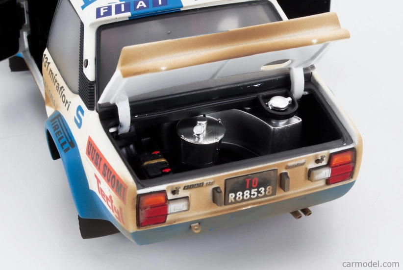 Kyosho Fiat 131 Abarth (špinavá a nočná verzia) N 1 Winner Rally 1000 Lakes 1980 Markku Alen - Ilkka Kivimaki 1:18 White Light Blue