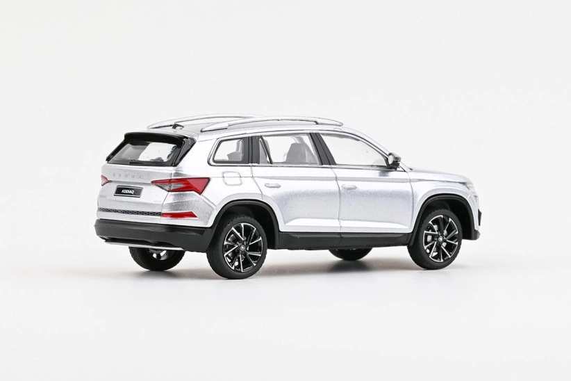 Abrex Škoda Kodiaq FL (2021) 1:43 - Stříbrná Brilliant Metalíza