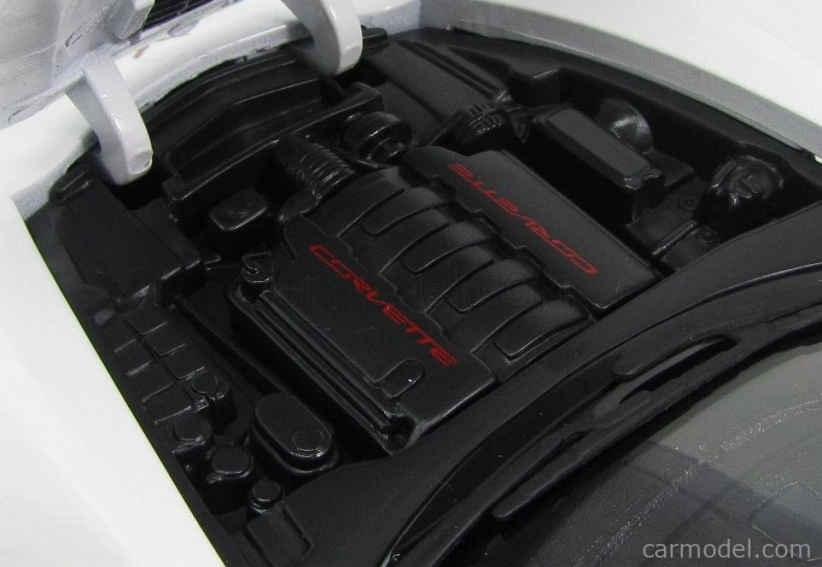 Maisto Chevrolet Corvette Z51 Coupe Stingray 2014 1:18 biela
