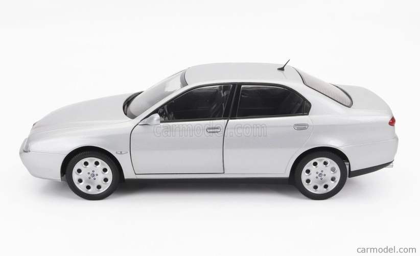 Mitica-diecast Alfa romeo 166 2.0 V6 Tb 1998 – Black Interior 1:18 Silver