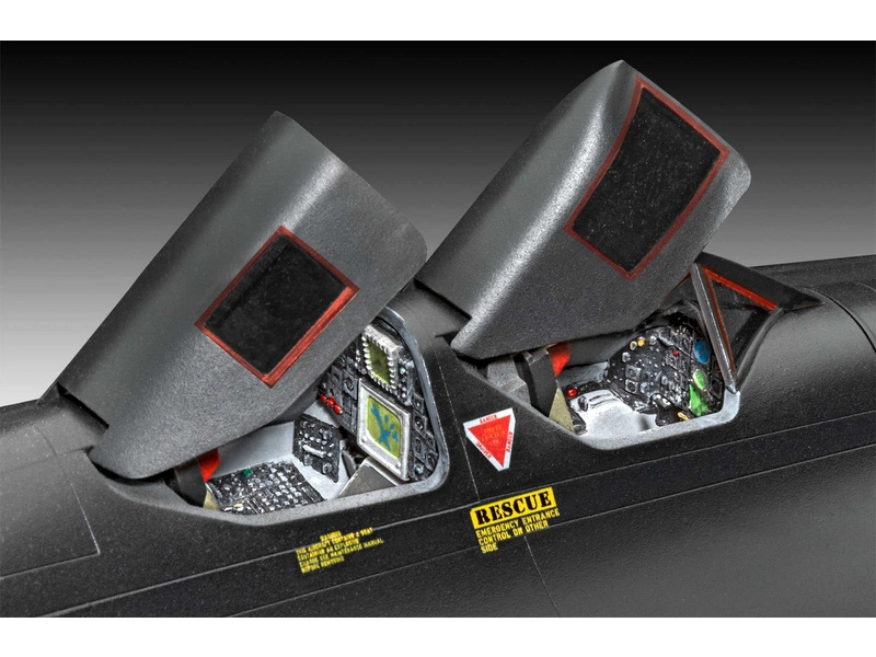 Revell Lockheed SR-71 A Blackbird (1:48)