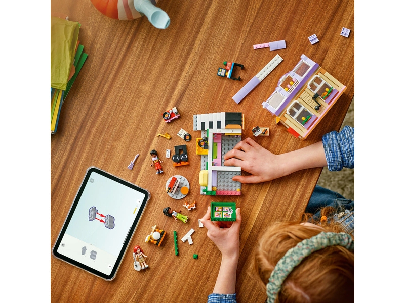 LEGO Friends - Hudobný obchod a byt