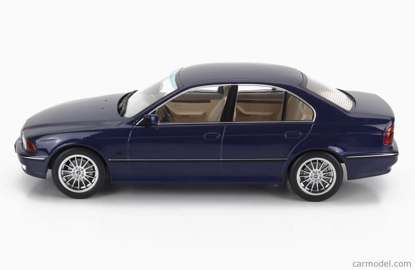 BMW radu 5 540i (e39) Sedan 1995 1:18 Blue Met